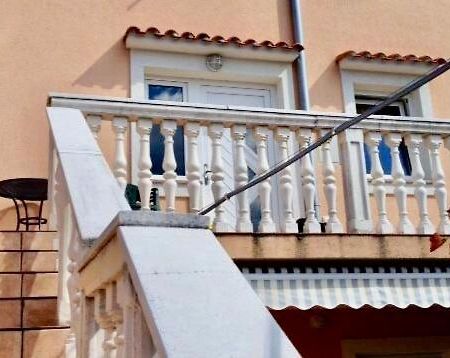 Apartman Luna Punat Buitenkant foto