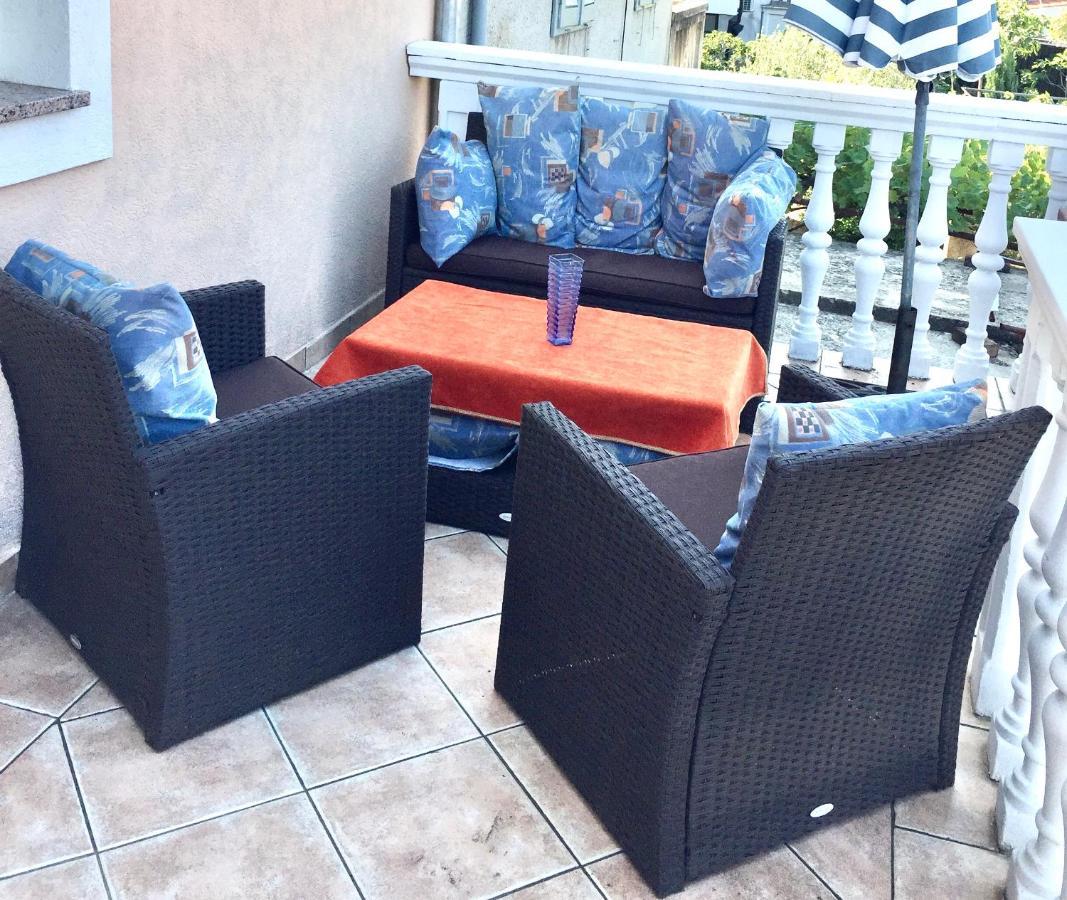 Apartman Luna Punat Buitenkant foto