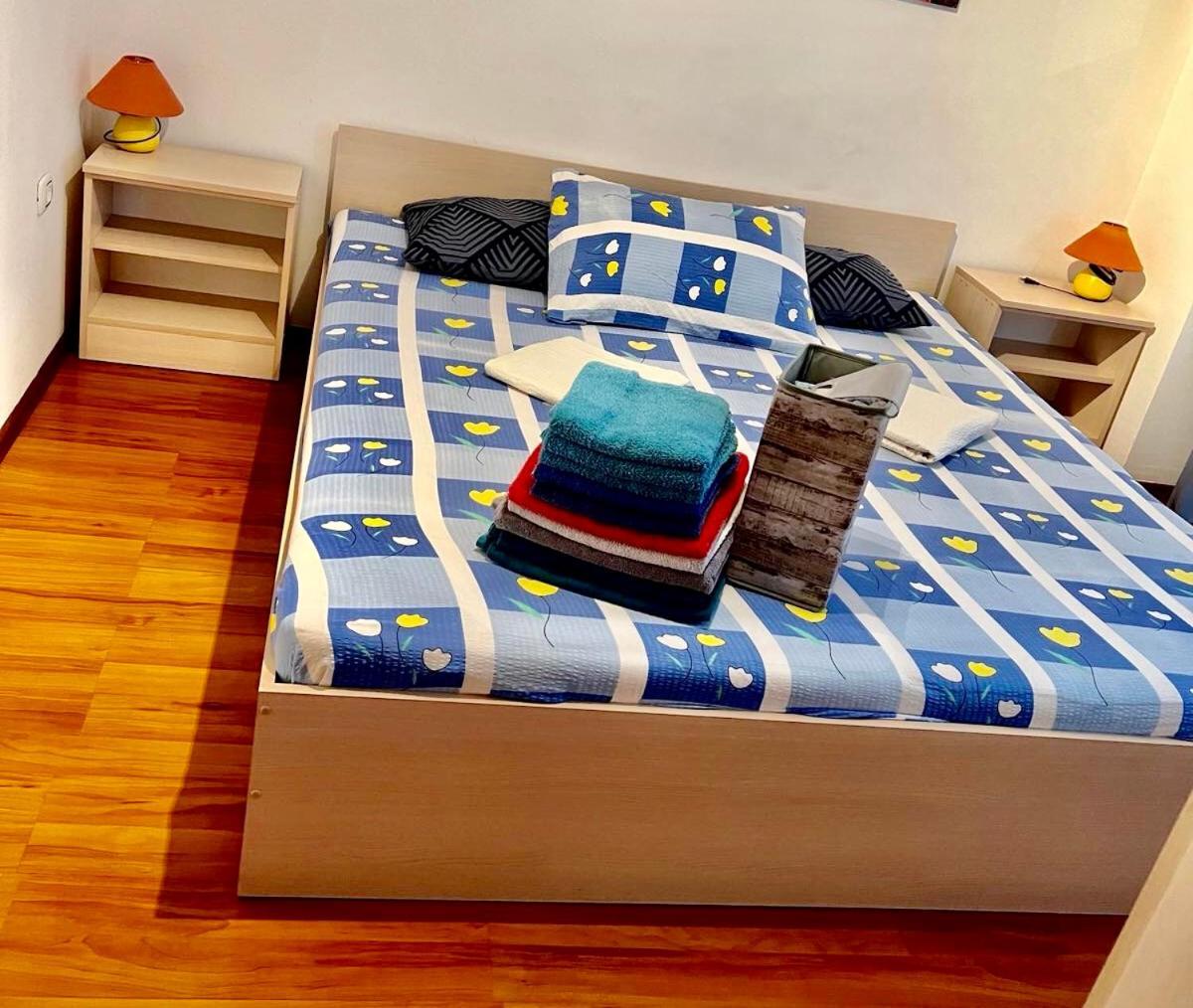Apartman Luna Punat Buitenkant foto