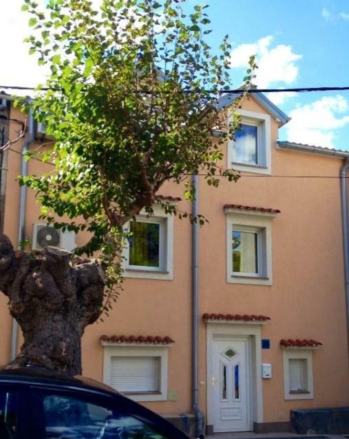 Apartman Luna Punat Buitenkant foto