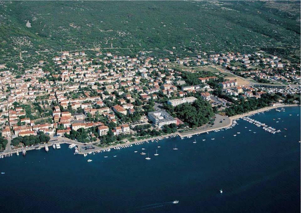 Apartman Luna Punat Buitenkant foto