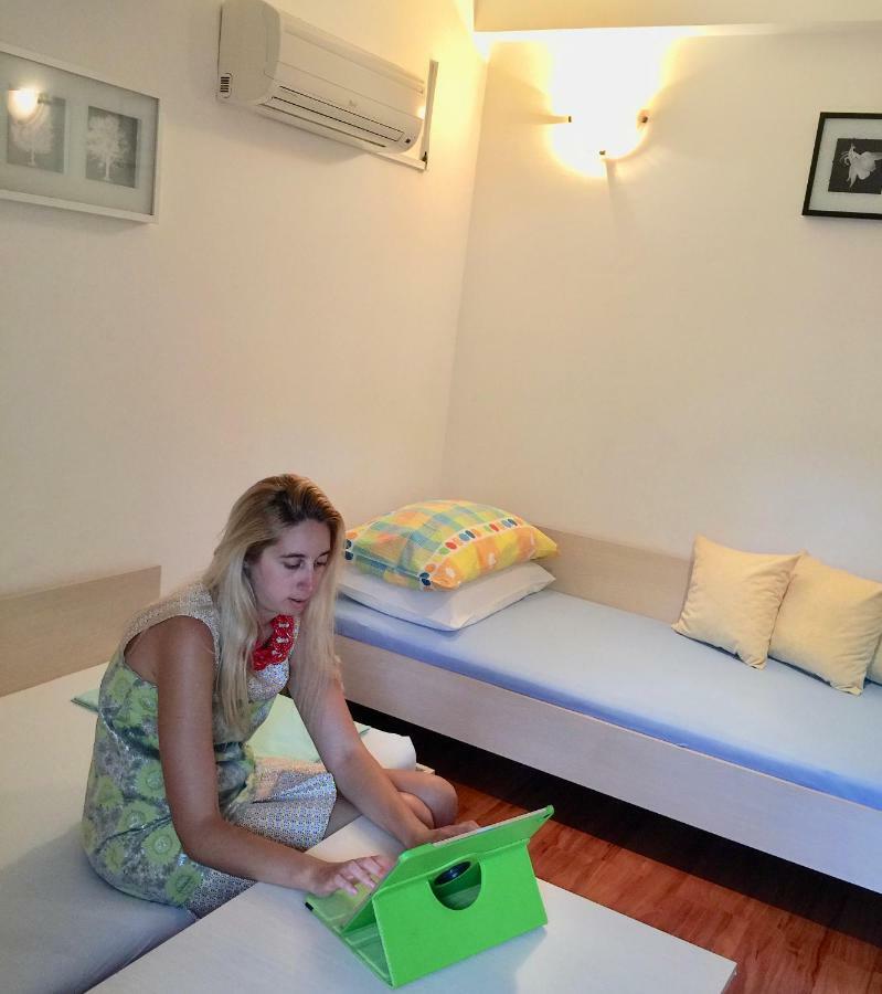 Apartman Luna Punat Buitenkant foto