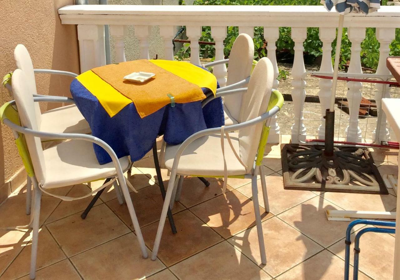 Apartman Luna Punat Buitenkant foto